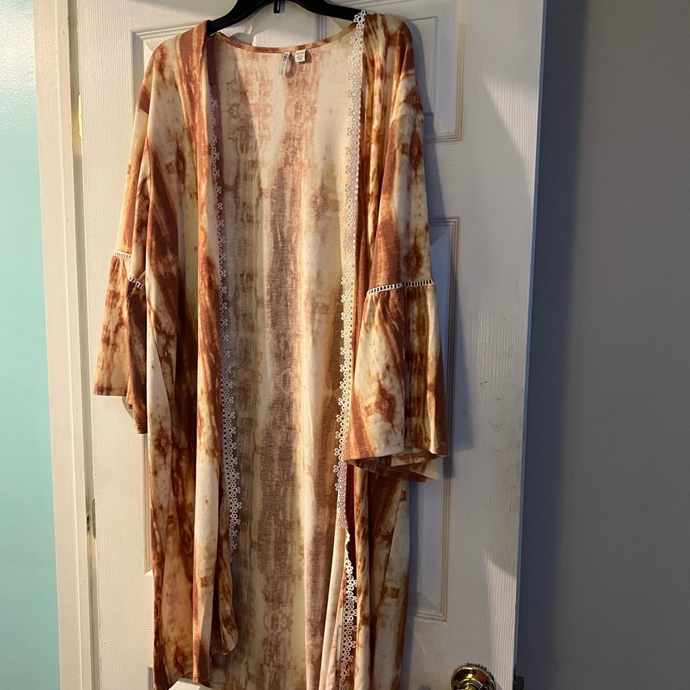 Cato bell sleeve Kimono